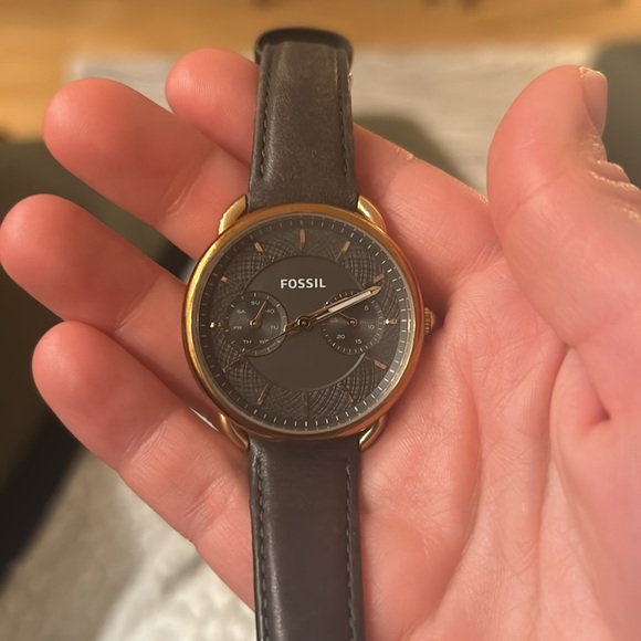 FOSSIL Tailor Multifunction Grey Leather Watch - Picture 4 of 8